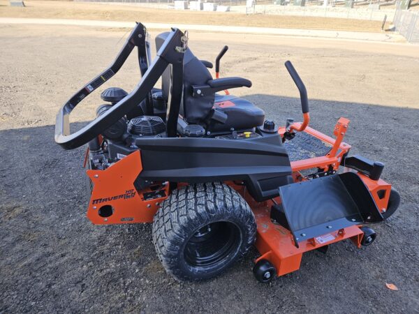 MAVERICK HD 23.5 HP KAW 60" DECK W/ SUSP. SEAT - Image 2