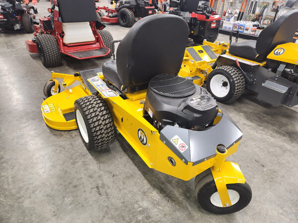 R21 Zero-Turn Mower - Image 2