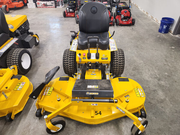 R21 Zero-Turn Mower - Image 4