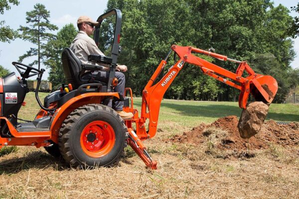 BH70 - 7' DEPTH BACKHOE W/ 12" BUCKET