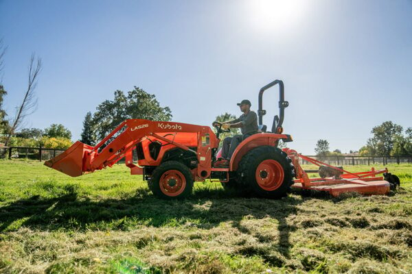 LA765 FRONT LOADER 2 LEVER QUICK ATTACH 72" BUCKET - Image 2