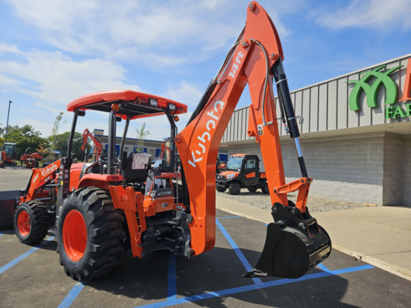 Kubota M62TLB - Image 3