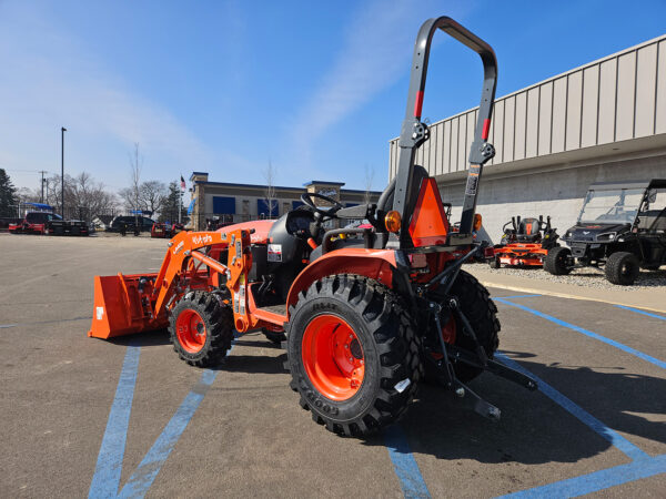 2024 Kubota B2601HSD - Image 2