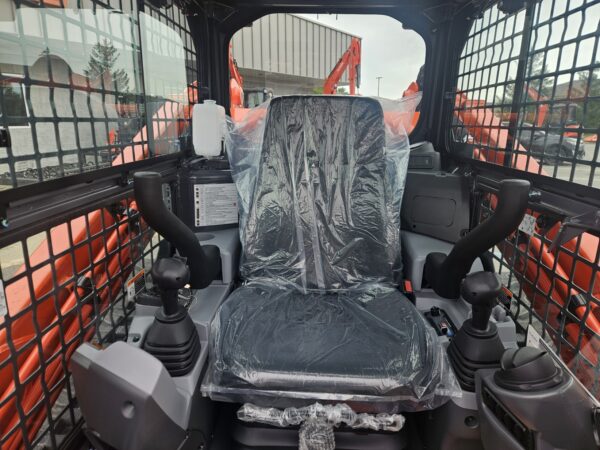 New 2024 Kubota SVL97-2 Trailer Package - Image 6