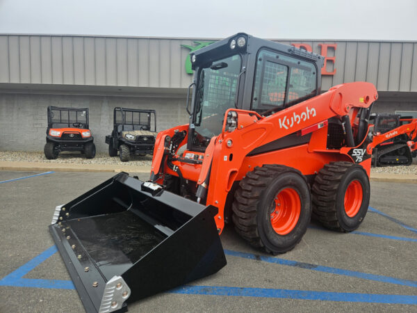 NEW KUBOTA SSV75 TRAILER PACKAGE - Image 2