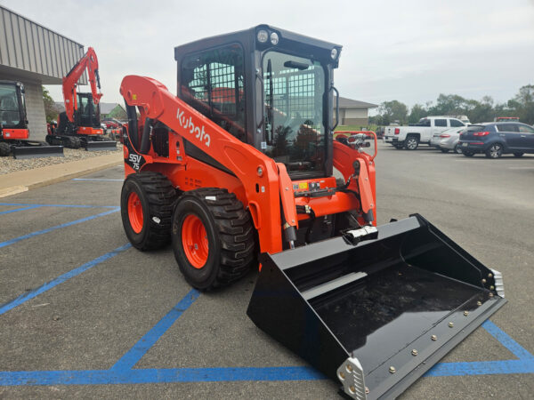 NEW KUBOTA SSV75 TRAILER PACKAGE - Image 8