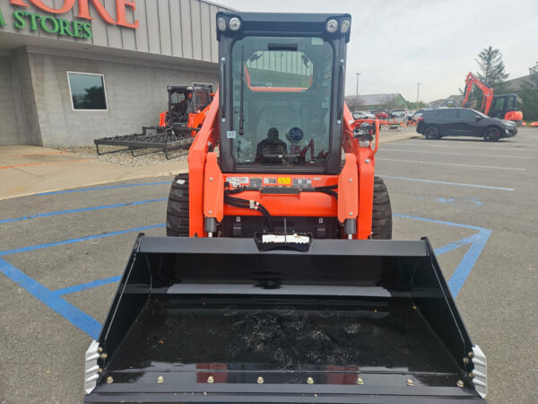 NEW KUBOTA SSV75 TRAILER PACKAGE - Image 9