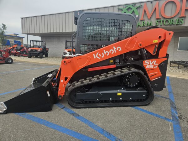 NEW KUBOTA SVL65-2 TRAILER PACKAGE - Image 4