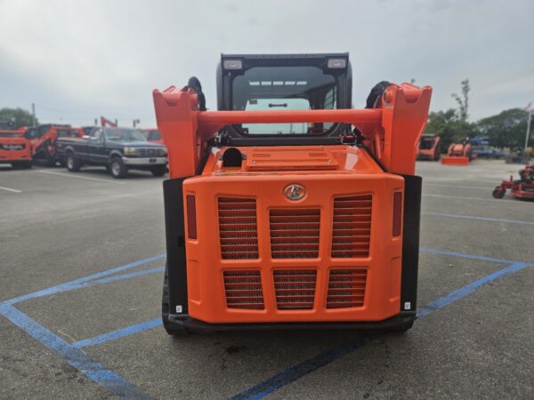 NEW KUBOTA SVL65-2 TRAILER PACKAGE - Image 6